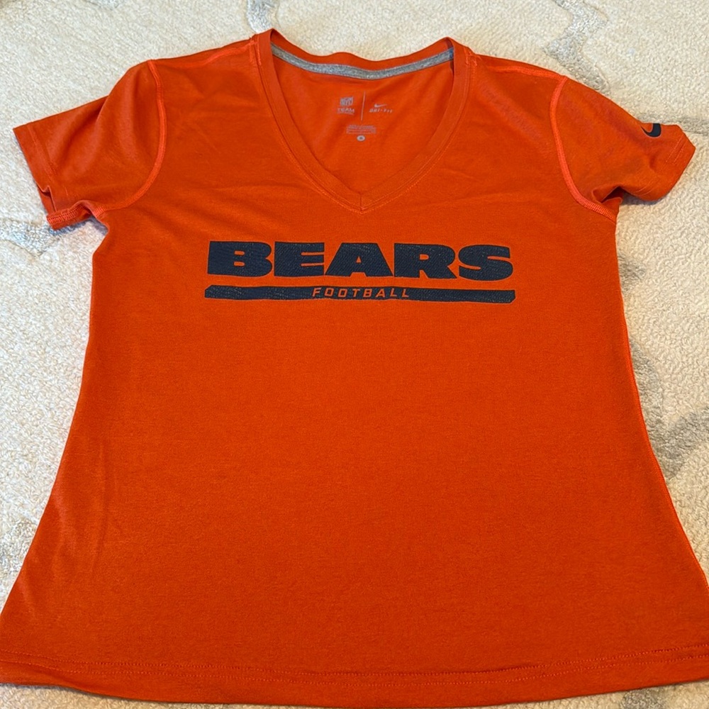 Small Nike Dry Fit Chicago Bears